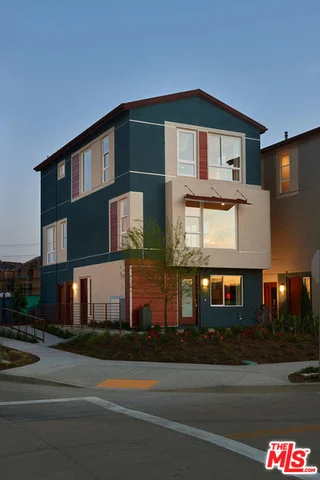 2700 Chaucer #41, Los Angeles, CA 90065