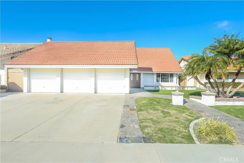 8561 Keel Drive, Huntington Beach, CA 92646