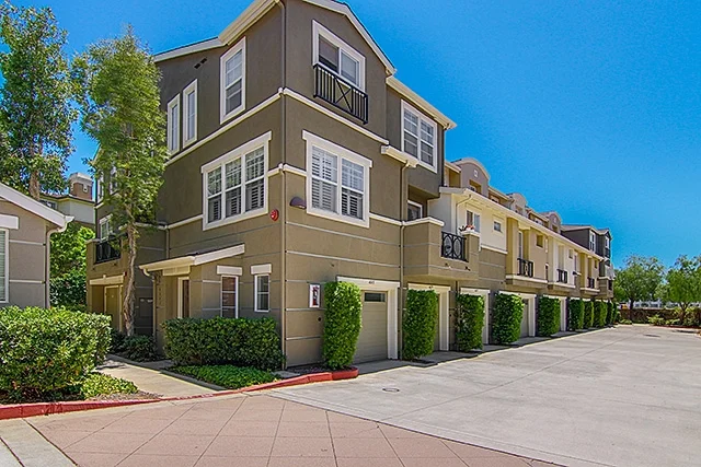 4643 Central Plz, San Diego, CA 92123