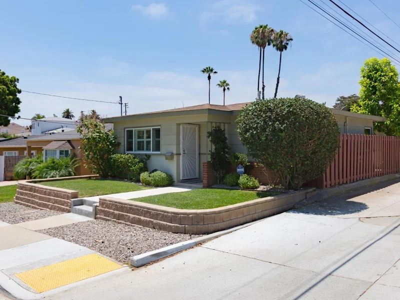 4216 Morrell St, San Diego, CA 92109