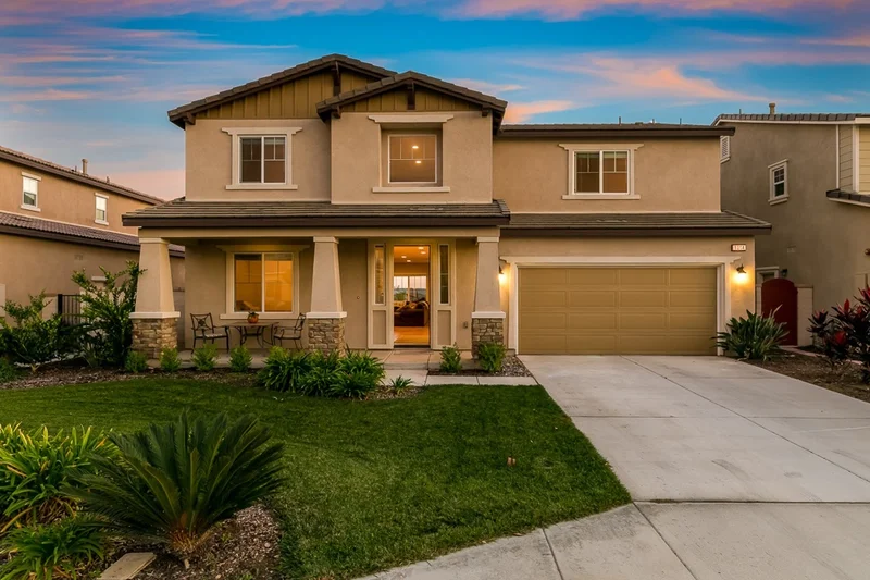 1014 Bellingham Dr, Oceanside, CA 92057