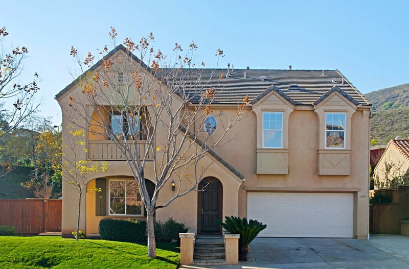 103 Chesapeake Ct, San Marcos, CA 92069
