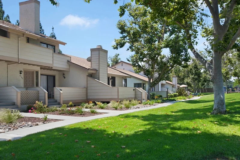 4541 Chateau Drive, San Diego, CA 92117