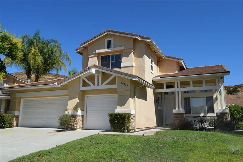 10454 Chaparral Dr, Santee, CA 92071