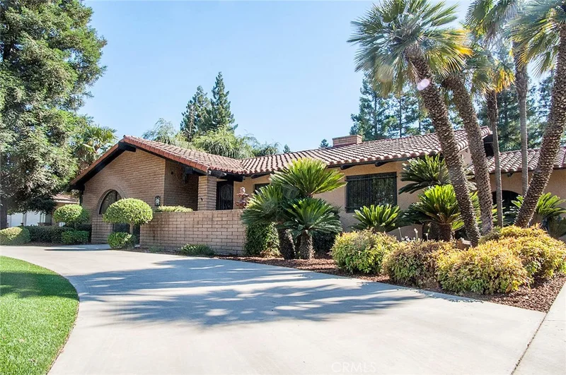 1135 Manor, Tulare, CA 93274