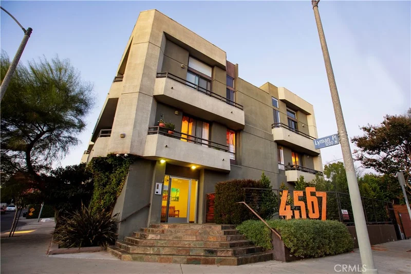 4567 Lexington #103, Los Angeles, CA 90029