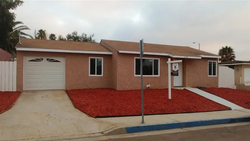 4142 Hemlock, San Diego, CA 92113