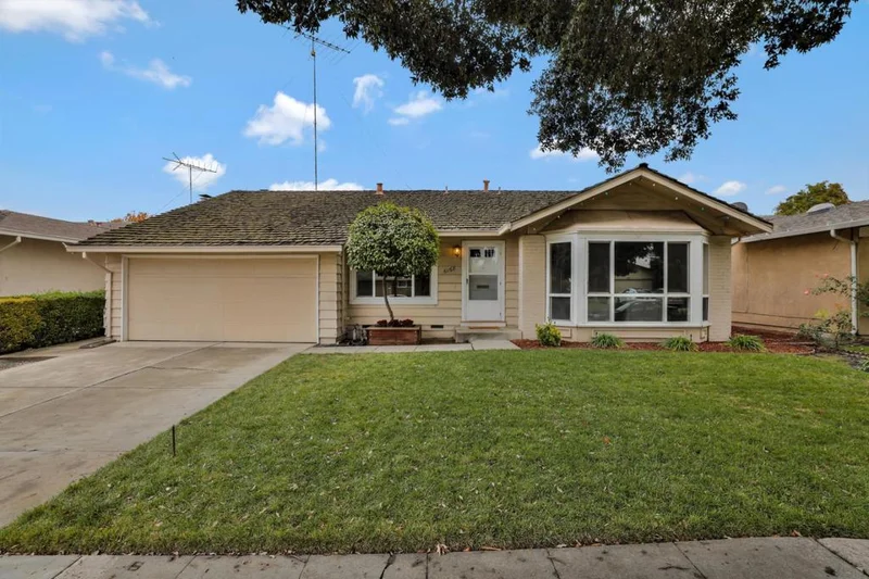 6168 Dunn, San Jose, CA 95123