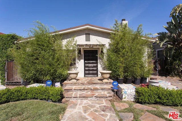 546 Arden, Los Angeles, CA 90004