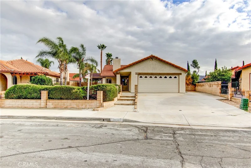 4159 Roxbury, Hemet, CA 92545