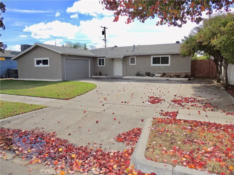 4556 Garland, Fresno, CA 93726