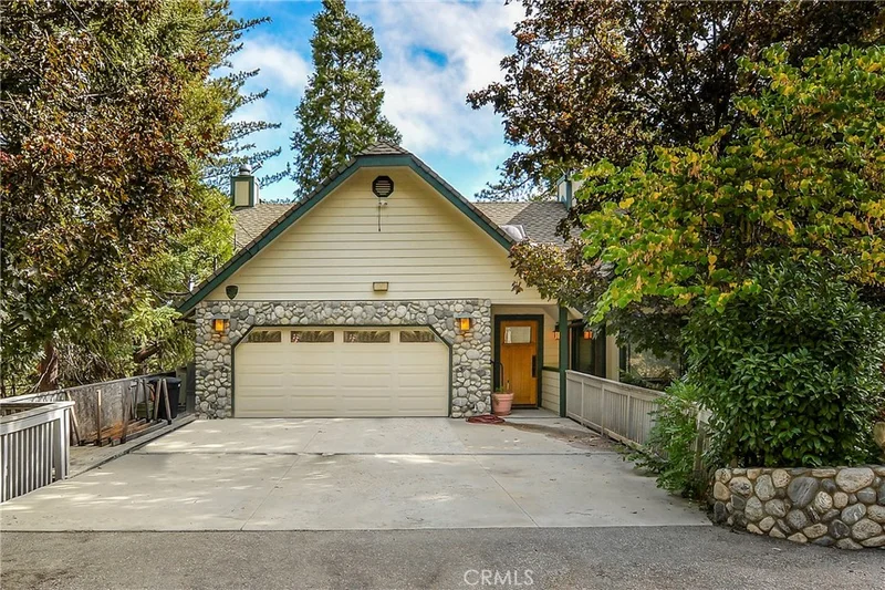 225 Birchwood, Lake Arrowhead, CA 92352