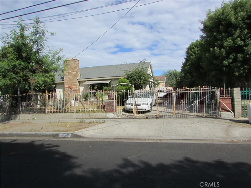 1009 Bewley, Santa Ana, CA 92703