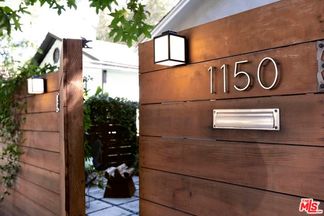 1150 Wilcox, Los Angeles, CA 90038