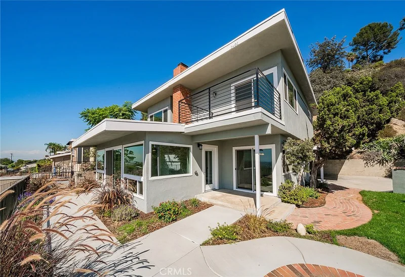 12401 Honolulu, Whittier, CA 90601