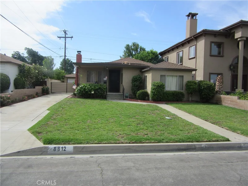 8812 Elston, Downey, CA 90240