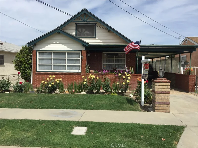 18504 Alburtis, Artesia, CA 90701