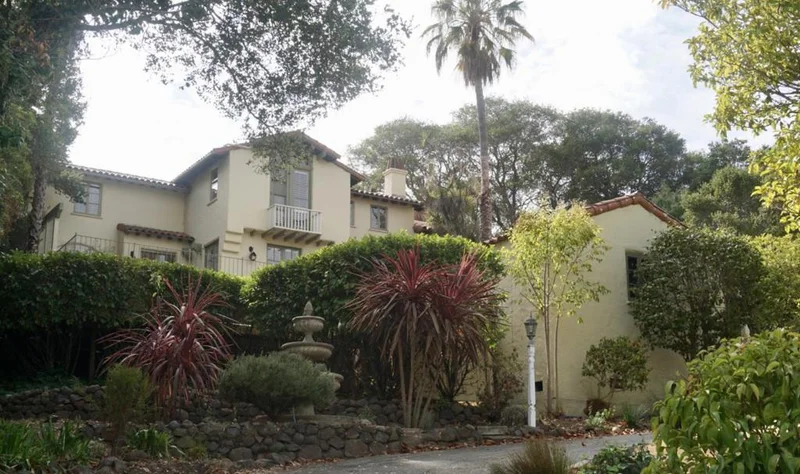 1016 San Raymundo, Hillsborough, CA 94010