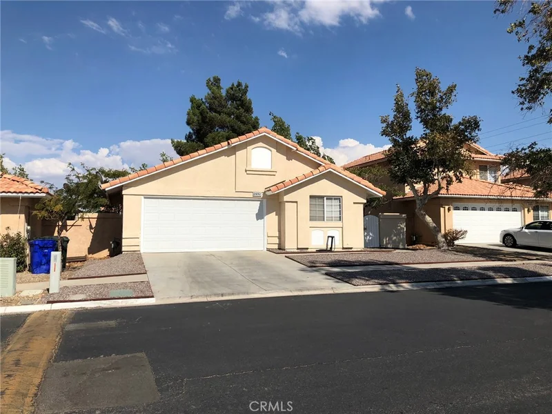 12329 Wedgewood, Victorville, CA 92395