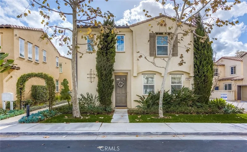 226 Sparkleberry, Orange, CA 92865
