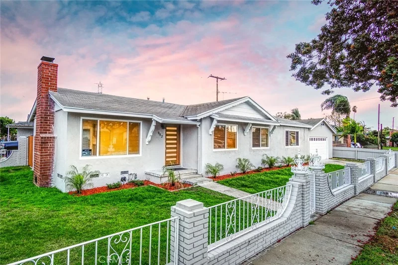 902 163rd, Carson, CA 90746
