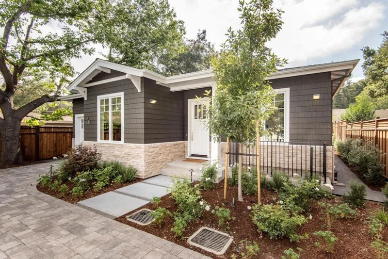 631 Harvard, Menlo Park, CA 94025