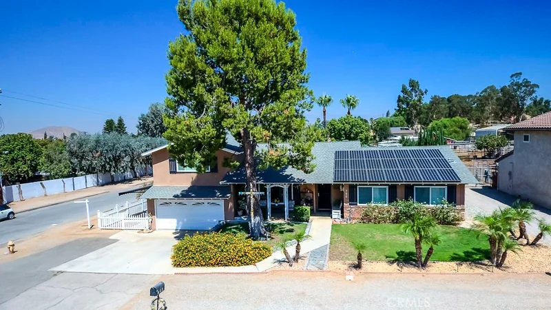 790 3rd, Norco, CA 92860