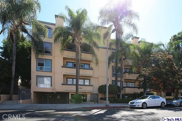 5224 Zelzah Ave #308, Encino, CA 91316