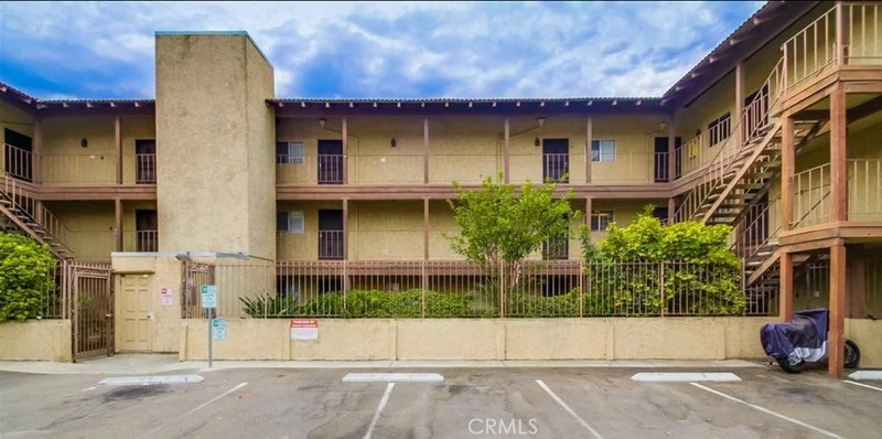 4240 Menlo #23, San Diego, CA 92115