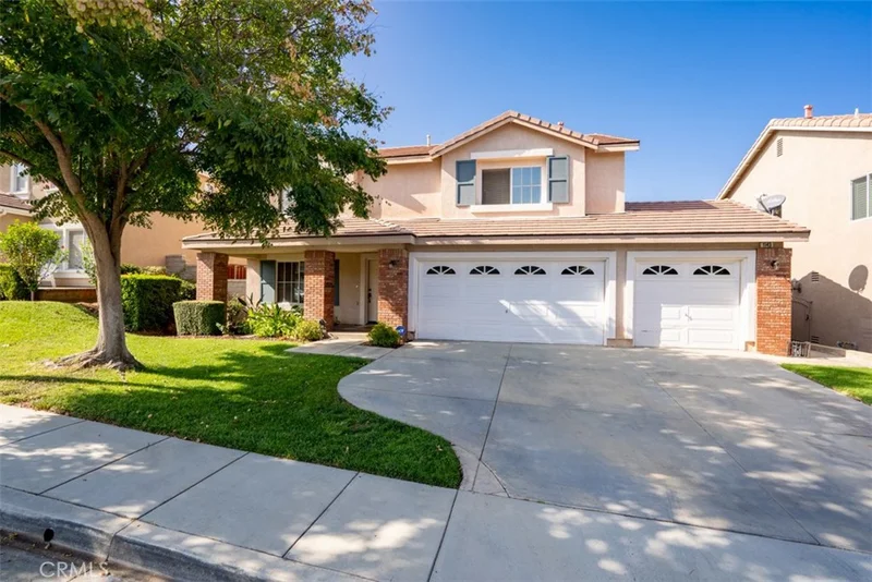 1143 Starbright, Corona, CA 92882