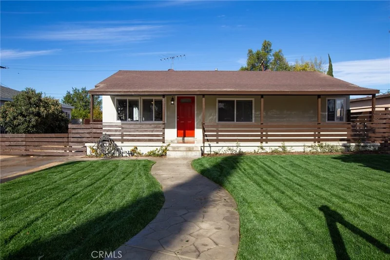 8637 Stark, Riverside, CA 92504