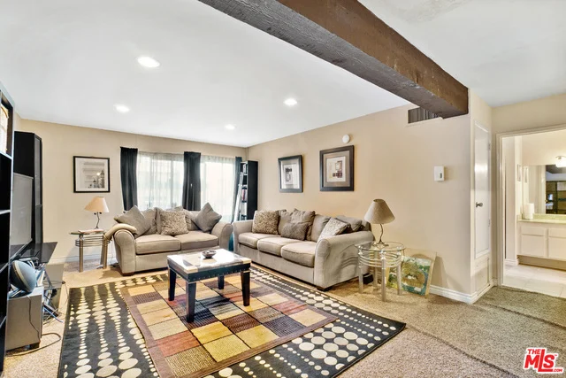 5460 White Oak #C220, Encino, CA 91316