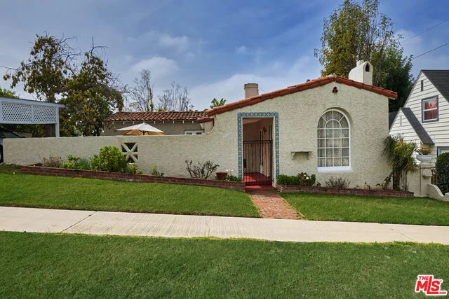 4660 62nd, Los Angeles, CA 90043