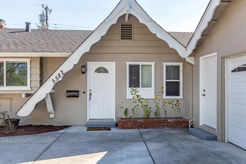5582 Vassar, San Jose, CA 95118