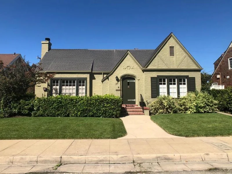 27 Gonzales, Watsonville, CA 95076