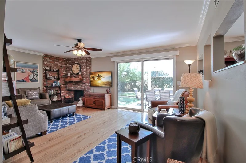 1002 Chestnut, Orange, CA 92867