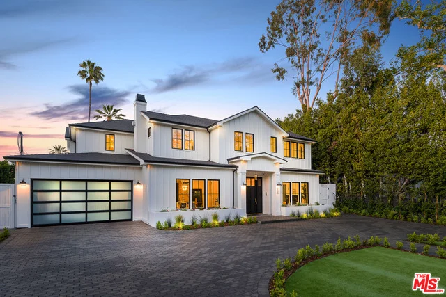 10509 Camarillo, Toluca Lake, CA 91602
