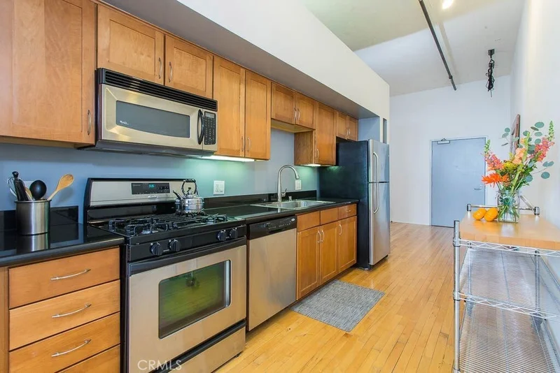 420 San Pedro #422, Los Angeles, CA 90013