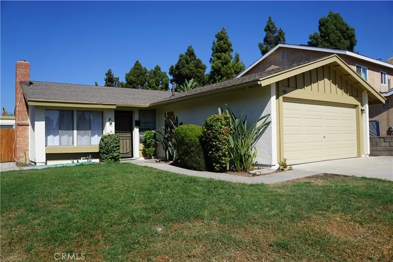 4541 Charleville, Irvine, CA 92604
