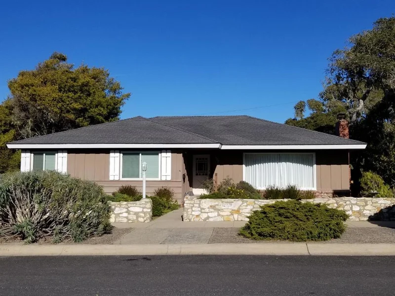 522 Beaumont, Pacific Grove, CA 93950