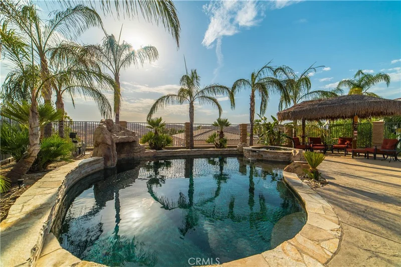 29585 Chaparral, Canyon Lake, CA 92587