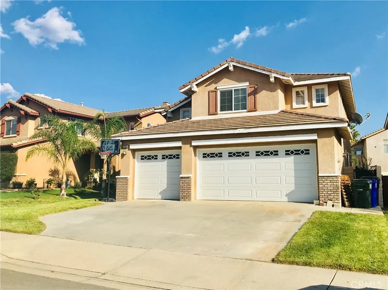 5583 Hunt Club, Fontana, CA 92336