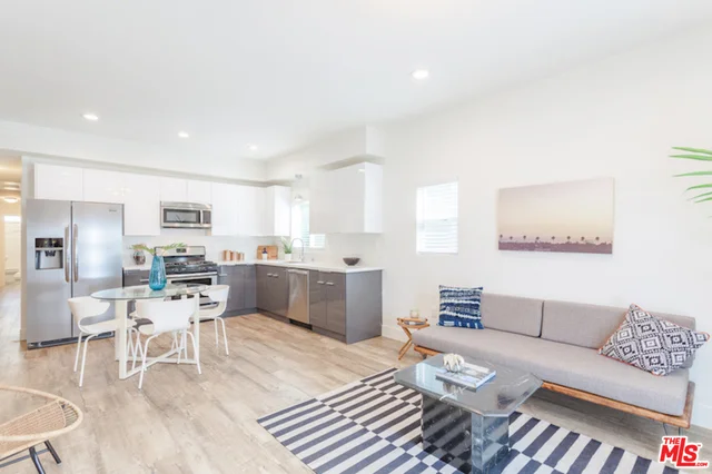 424 Rampart, Los Angeles, CA 90026