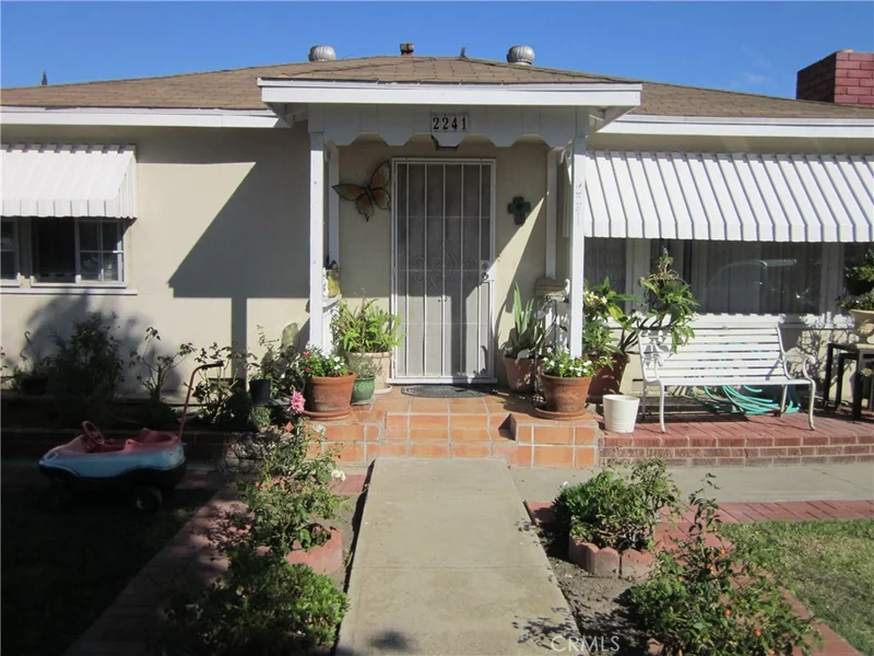 2241 S Lowell Street, Santa Ana, CA 92707