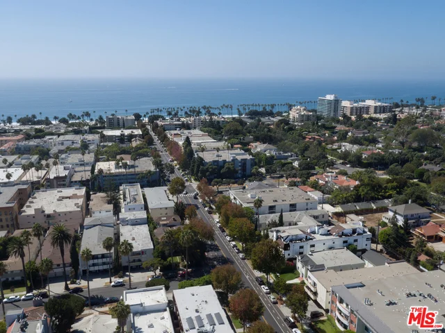 429 Montana #6, Santa Monica, CA 90403