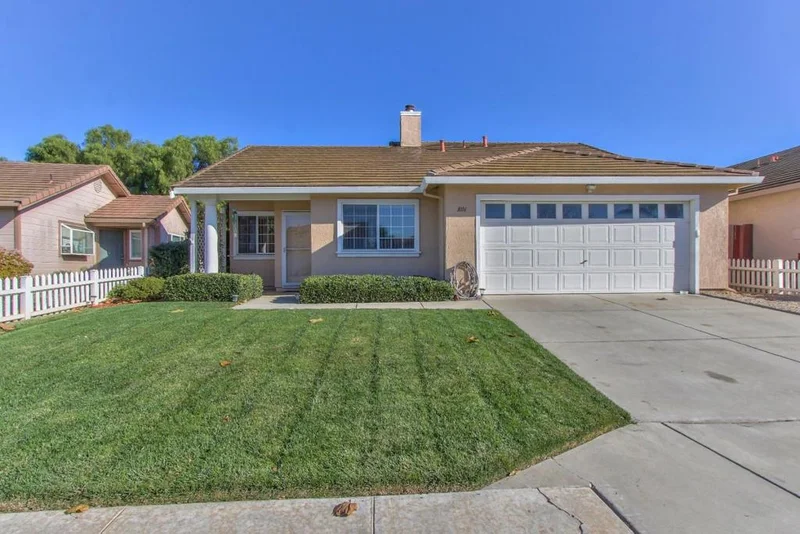 1016 Eagle, Salinas, CA 93905