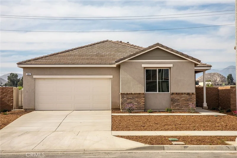 1007 Peach Grove, Riverside, CA 92501
