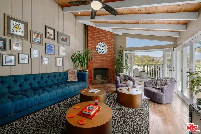 6201 Glen Oak, Los Angeles, CA 90068