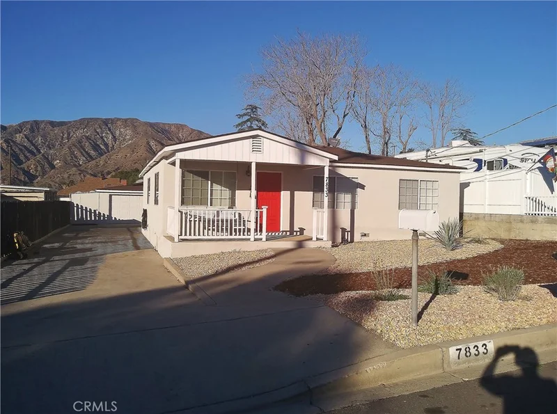 7833 Owens, Sunland, CA 91040