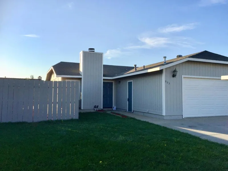623 Andalucia, Soledad, CA 93960